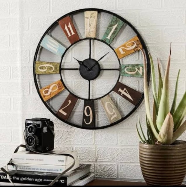 Designer Wall Clock 4 (24 inches)